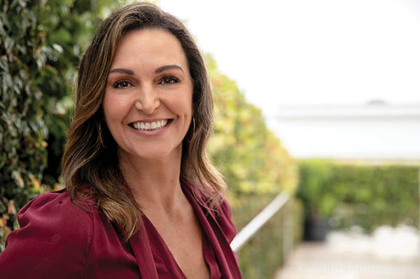 Dr Joanna MacMillan